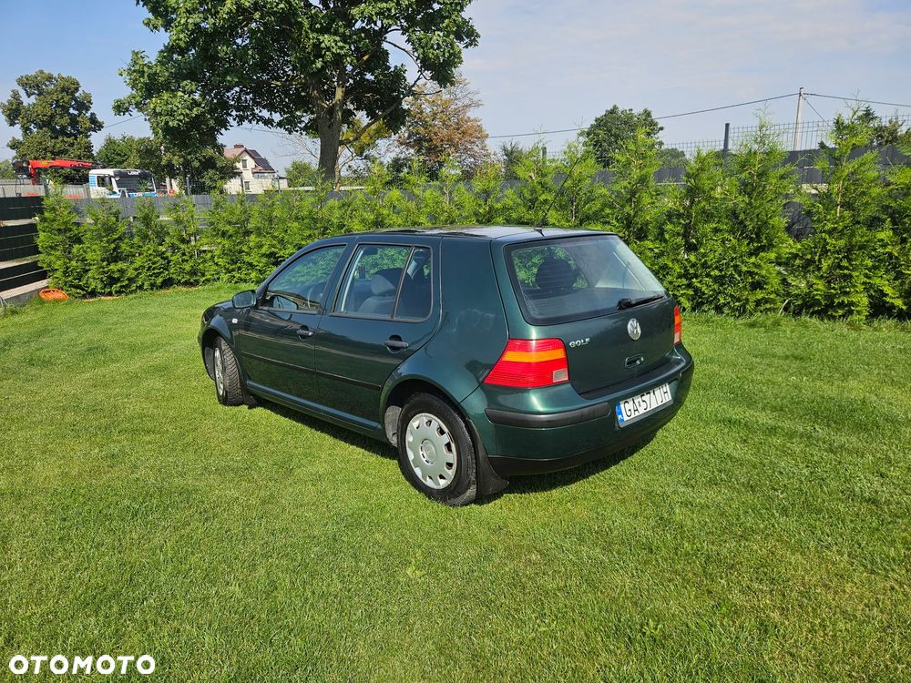 Volkswagen Golf 1.4 Basis - 3