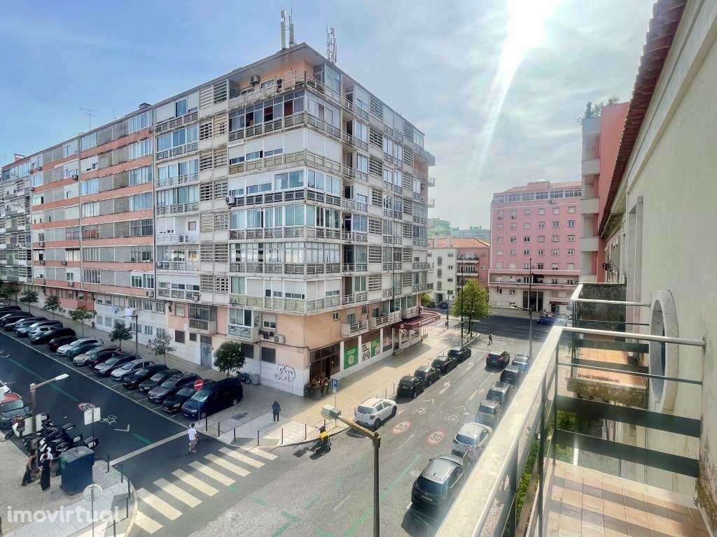 T4 para arrendar com garagem em Alvalade, localização privilegiada - Grande imagem: 4/21