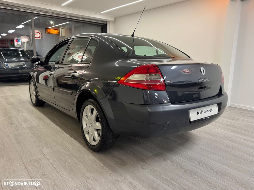 Renault Mégane 1.5 dCi Dynamique Luxe - 3