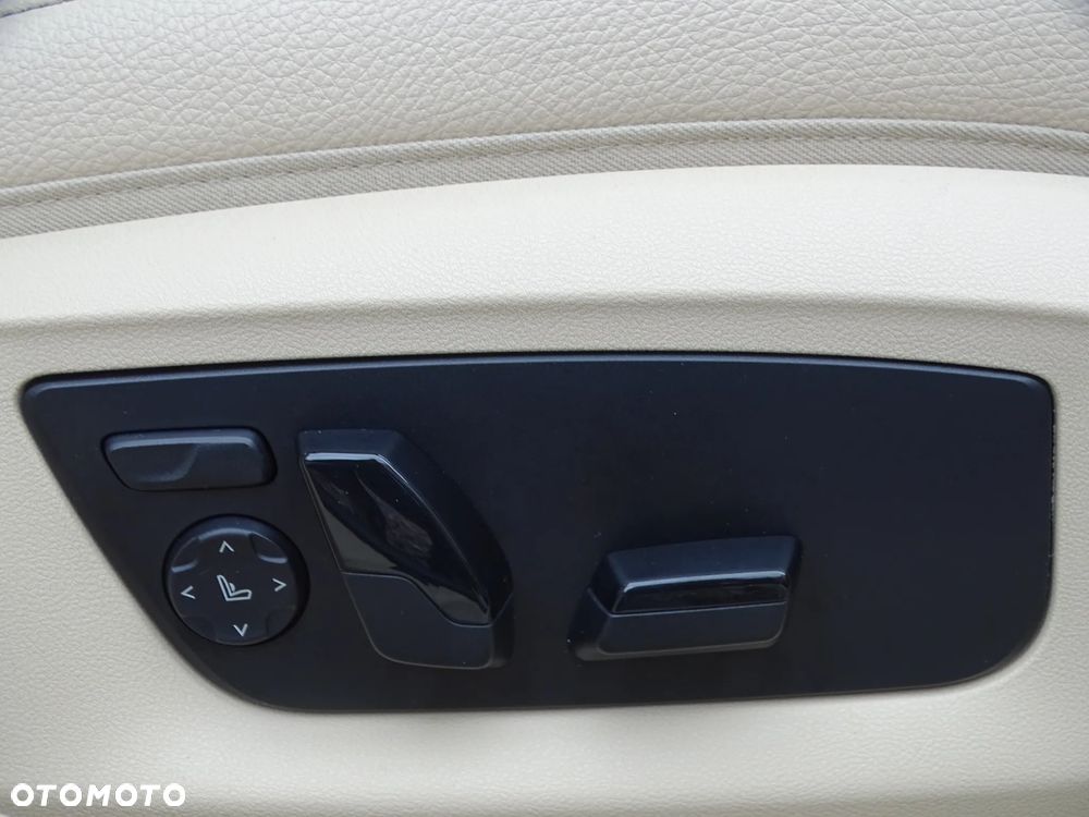 BMW Seria 5 530d xDrive M Sport sport - 30
