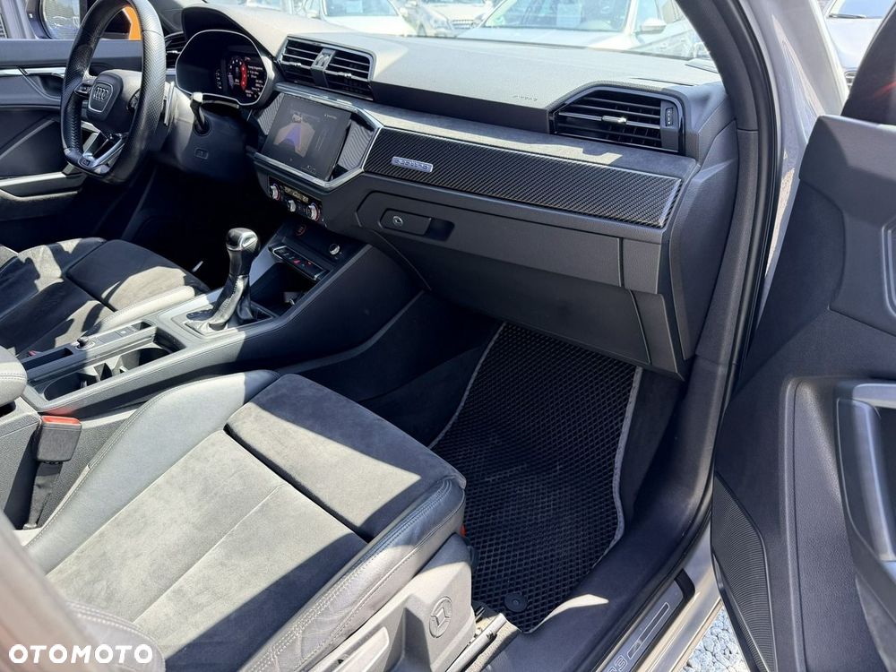 Audi RS Q3 2.5 TFSI quattro S tronic - 16