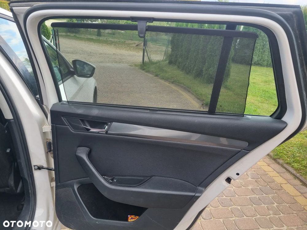 Skoda Superb 1.6 TDI Active - 10