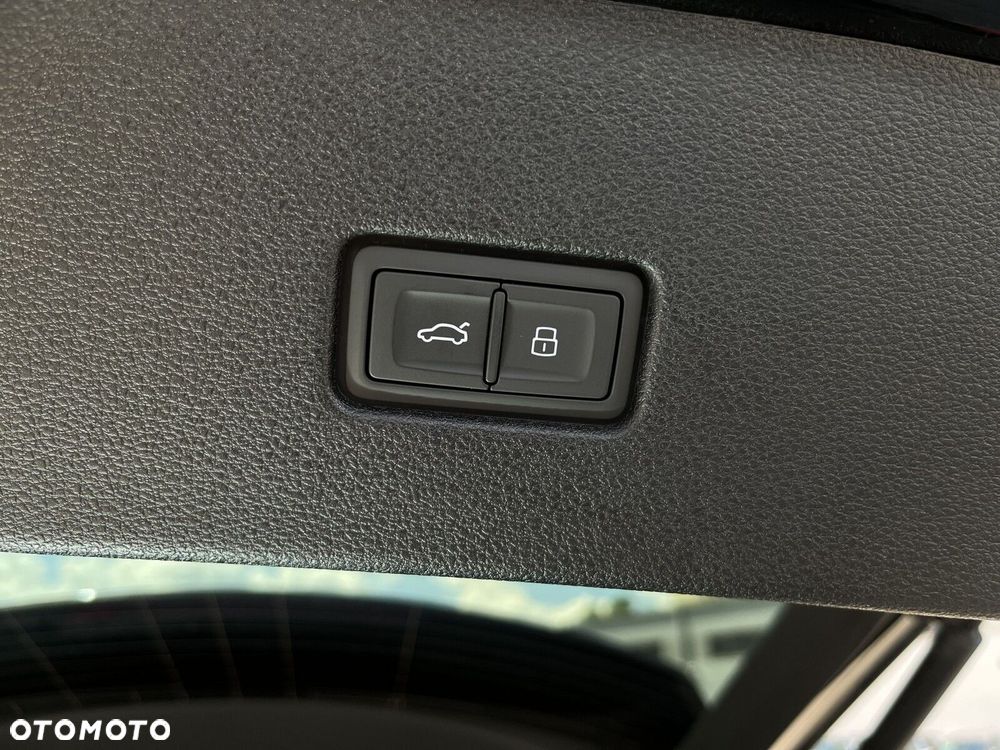 Audi Q8 - 16