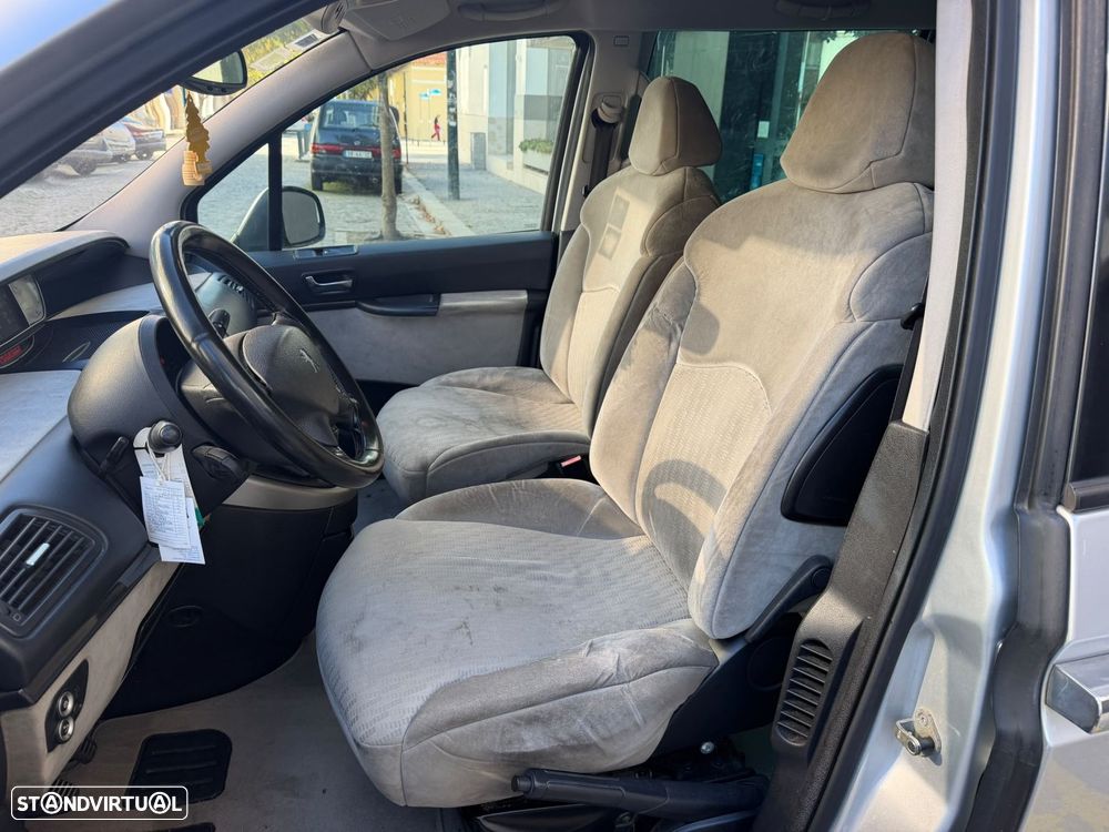Peugeot 807 2.0 HDi - 25