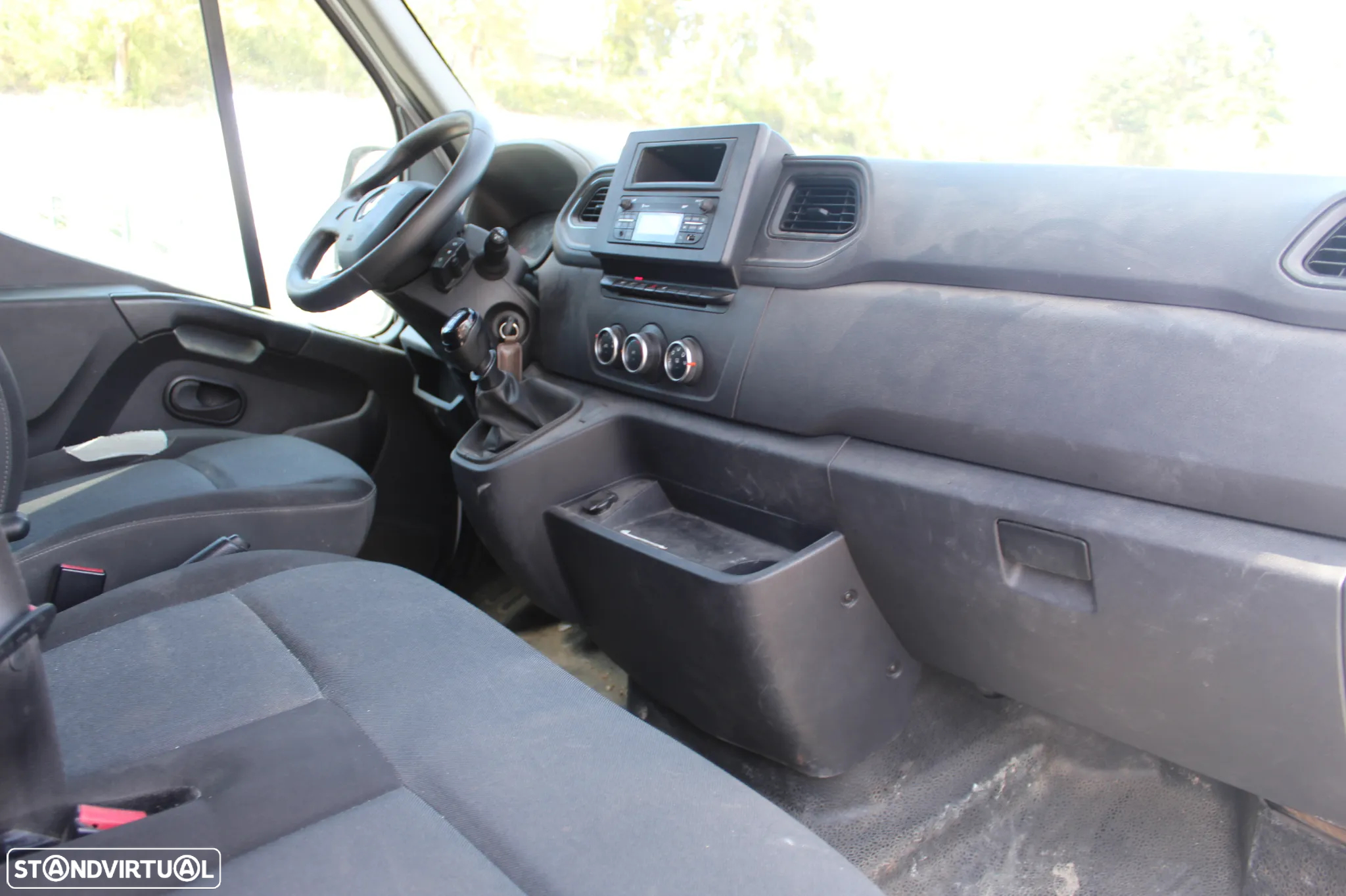 Renault Master 2.3 dCi CAB/DUPLA // 145 cv - 8