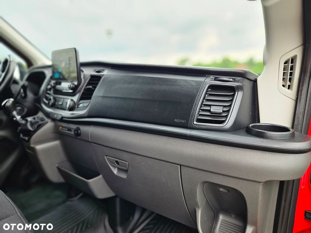 Ford Transit Kombi L2H3 Limited - 35