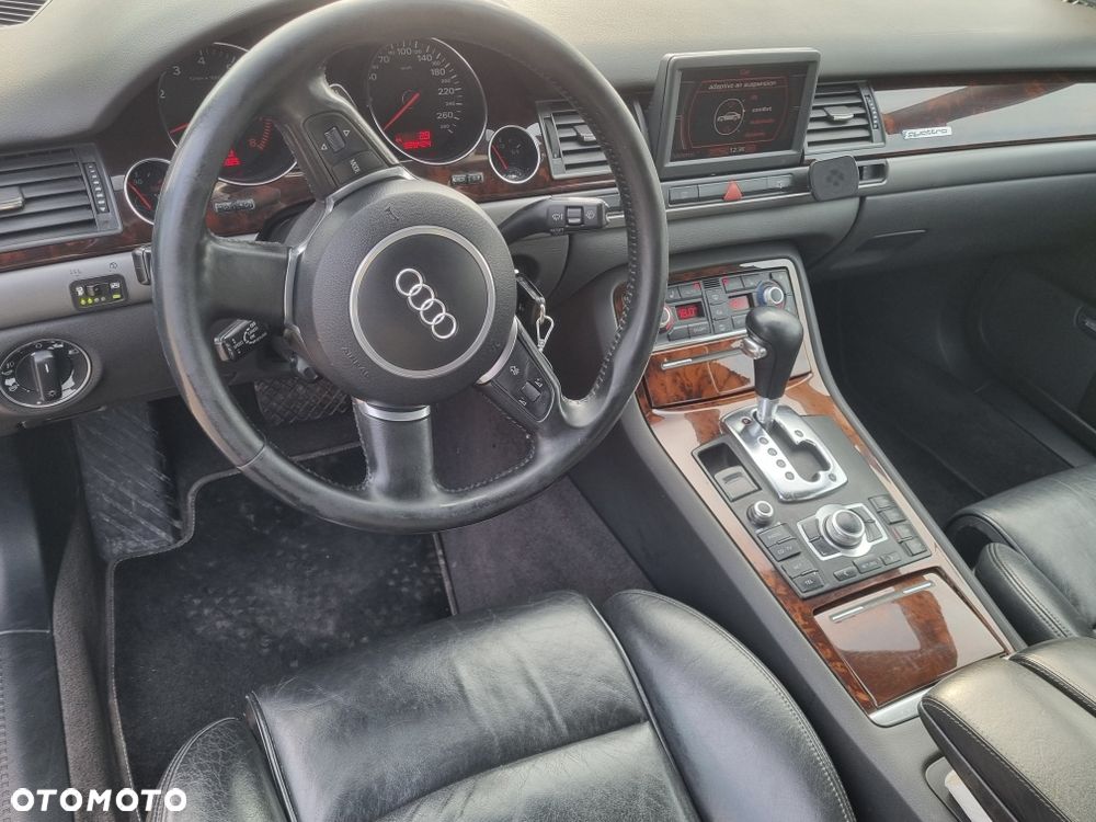 Audi A8 - 2