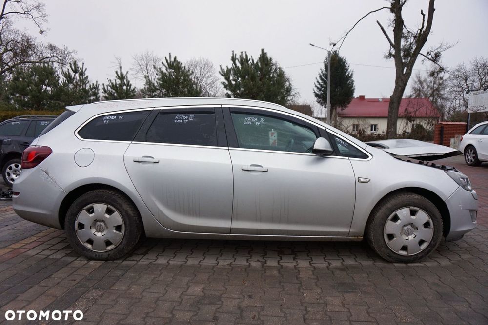 OPEL ASTRA IV J KOMBI 2011 Z176 1.7 CDTI A17DTR 125KM M32 SREBRNY na części - 6