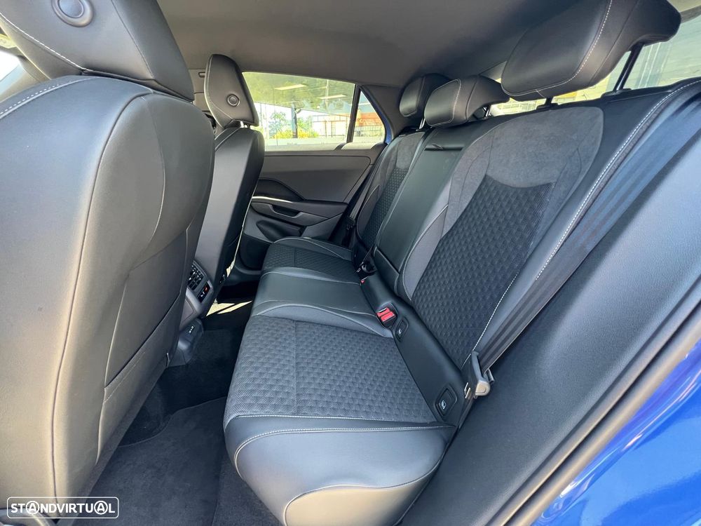 VW T-Roc 1.5 eTSI R-Line DSG - 8