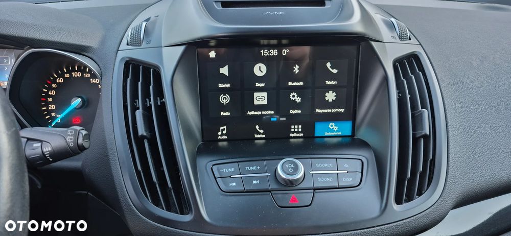 Ford Kuga 1.5 EcoBoost 2x4 Titanium - 26