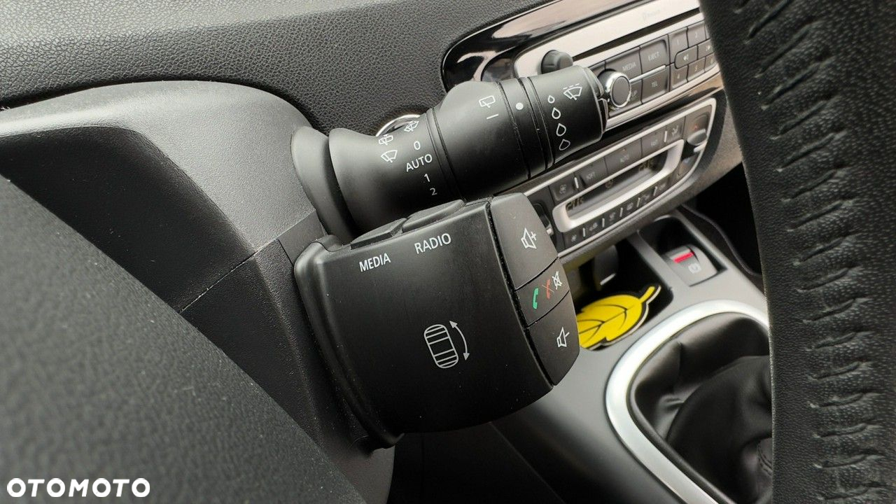 Renault Scenic - 23