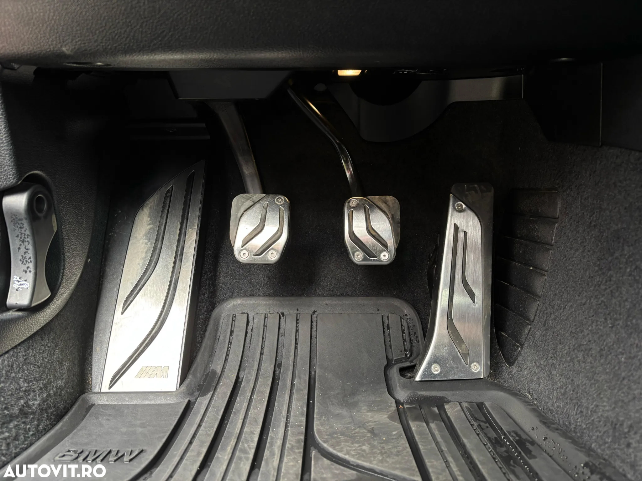 BMW Seria 2 220d Coupe M Sport - 11