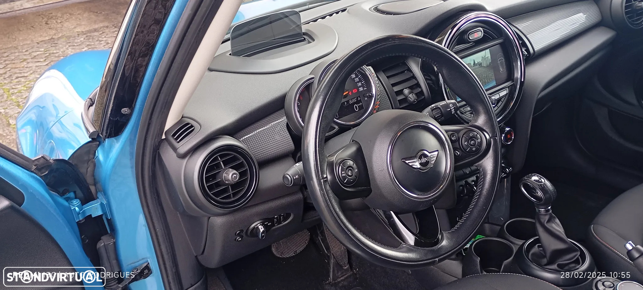 MINI 5 Portas Cooper D Aut. - 17