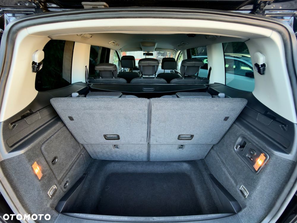 Volkswagen Sharan - 24