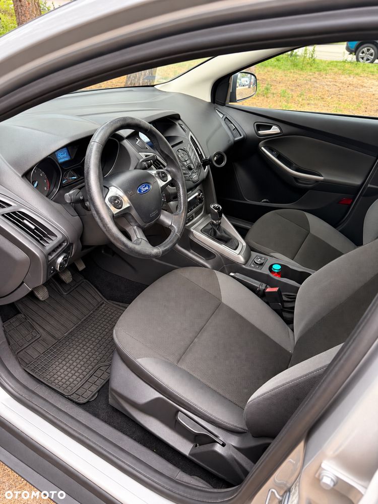 Ford Focus - 8