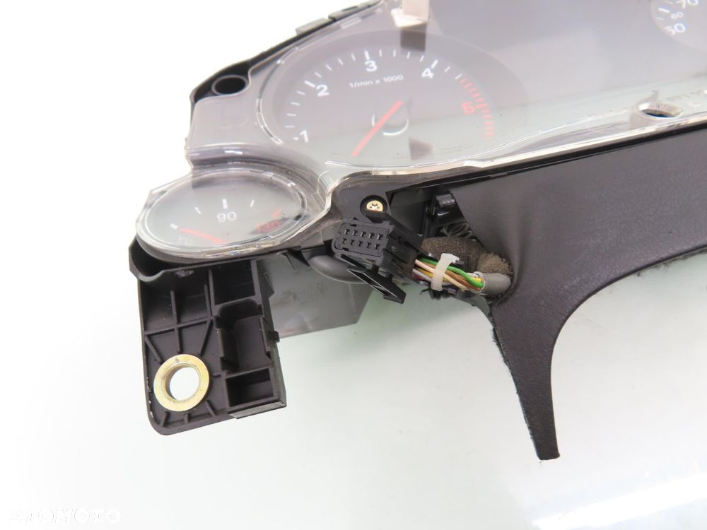LICZNIK AUDI A8 D3 3.0 TDI 4E0920930M 4E0910930M - 6