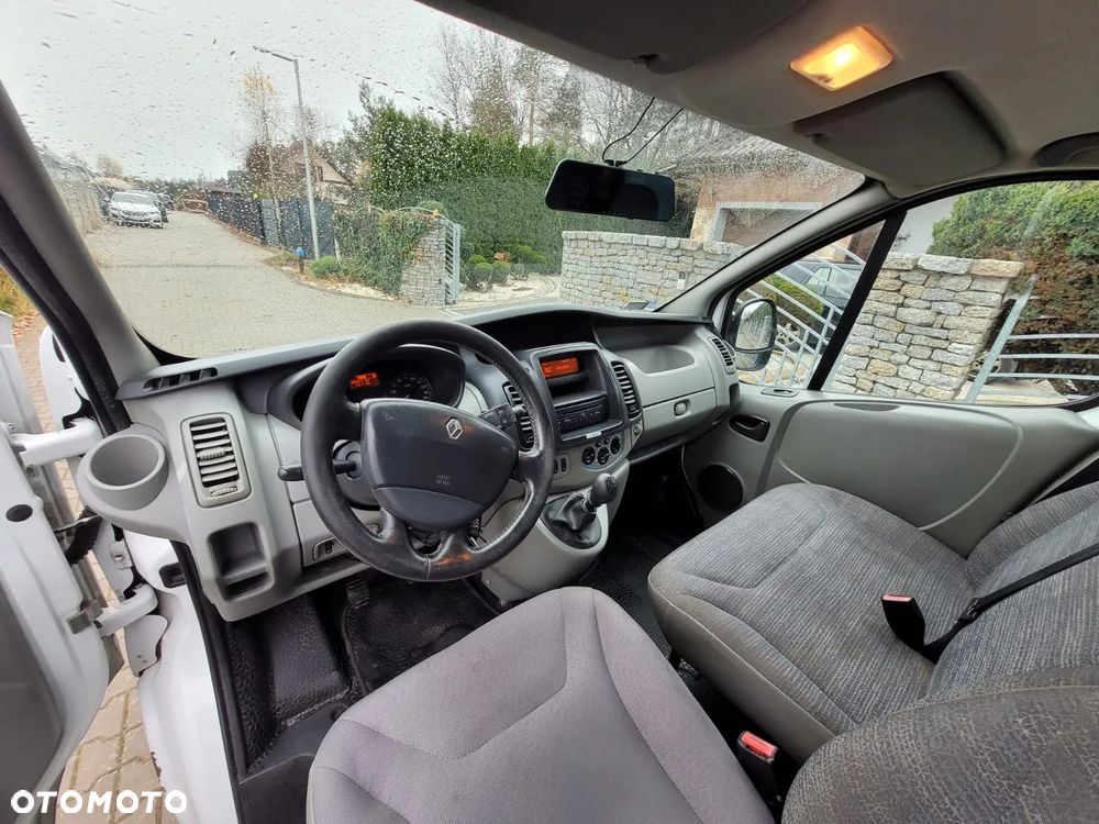 Renault Trafic - 13
