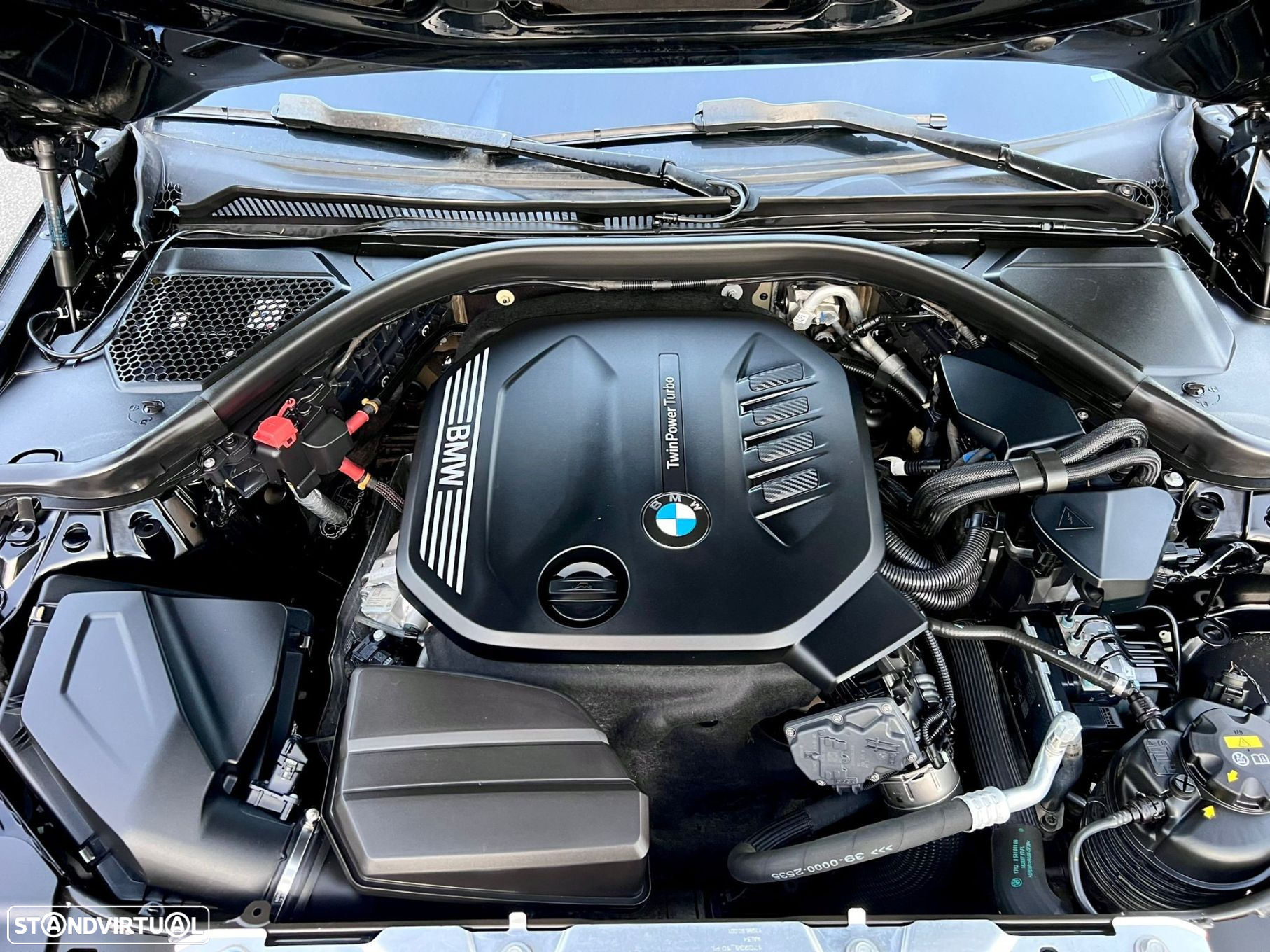 BMW 318 d Touring Essence - 24