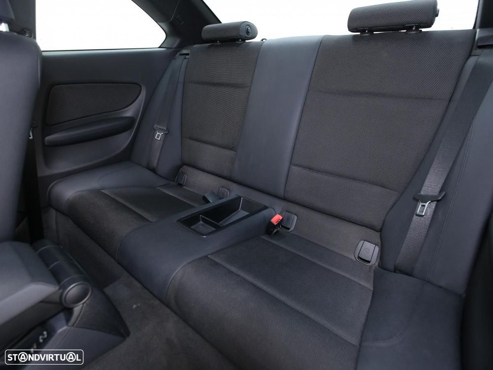 BMW 123 d Coupe - 10