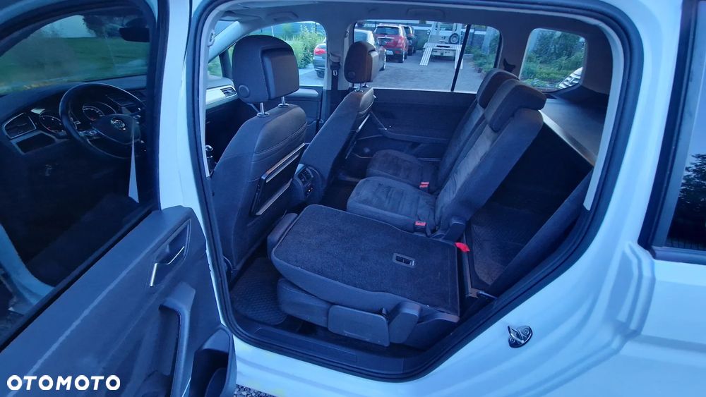 Volkswagen Touran 1.6 TDI SCR (BlueMotion Technology) Comfortline - 18
