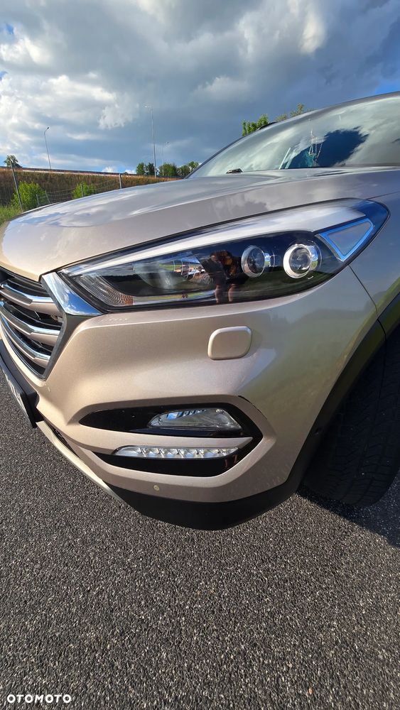 Hyundai Tucson 2.0 CRDI Premium 4WD - 25