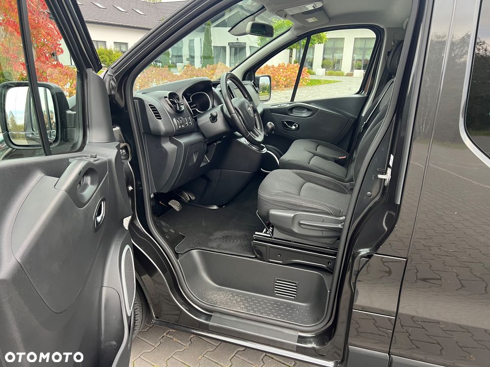 Opel Vivaro - 21