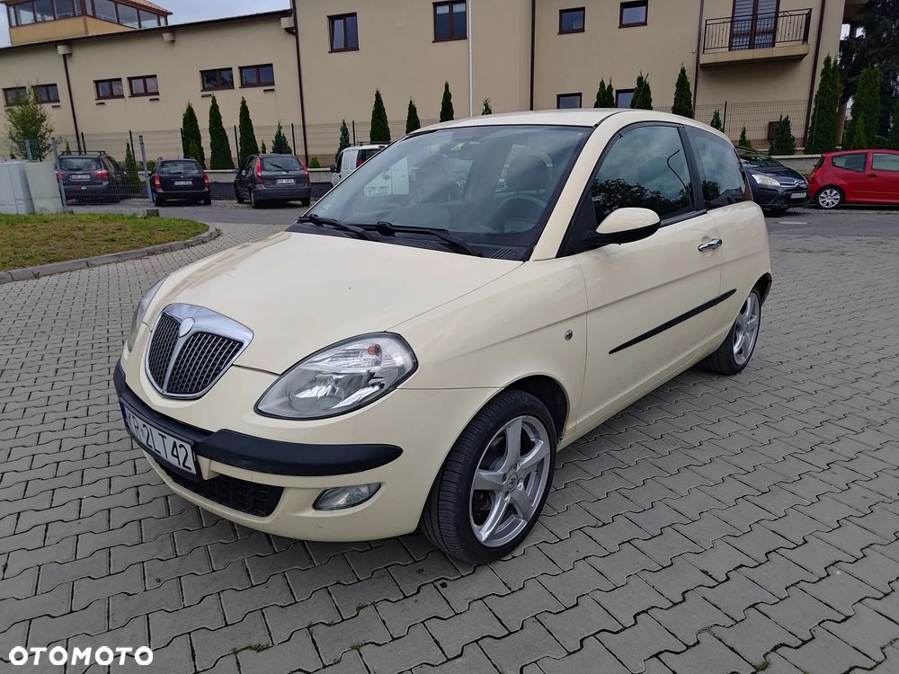 Lancia Ypsilon 1.3JTD Platino - 1