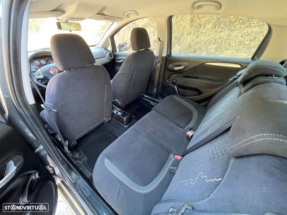 Fiat Punto 1.2 Lounge S&S - 40