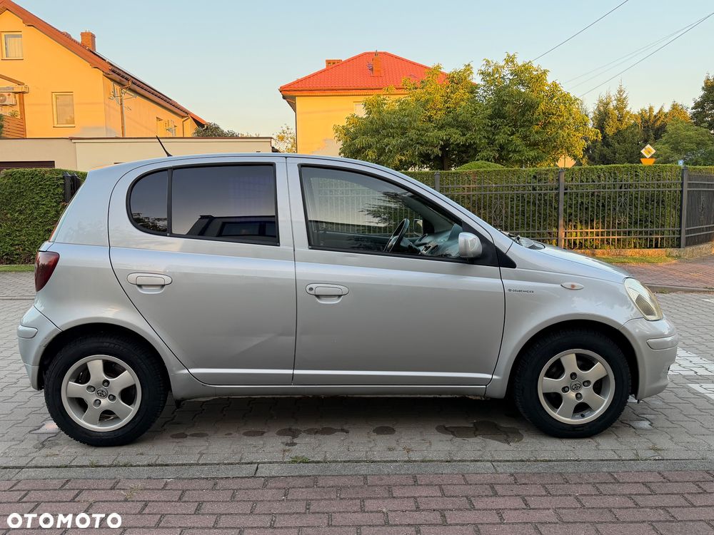 Toyota Yaris 1.4 D-4D Terra - 4