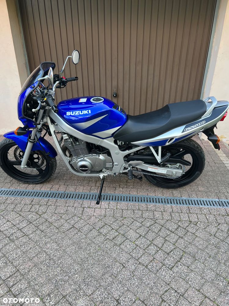 Suzuki GS - 22