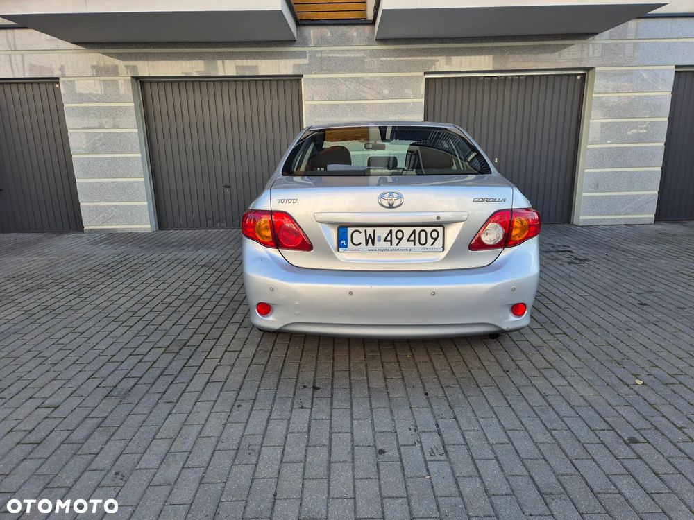 Toyota Corolla 1.6 VVT-i Luna - 6