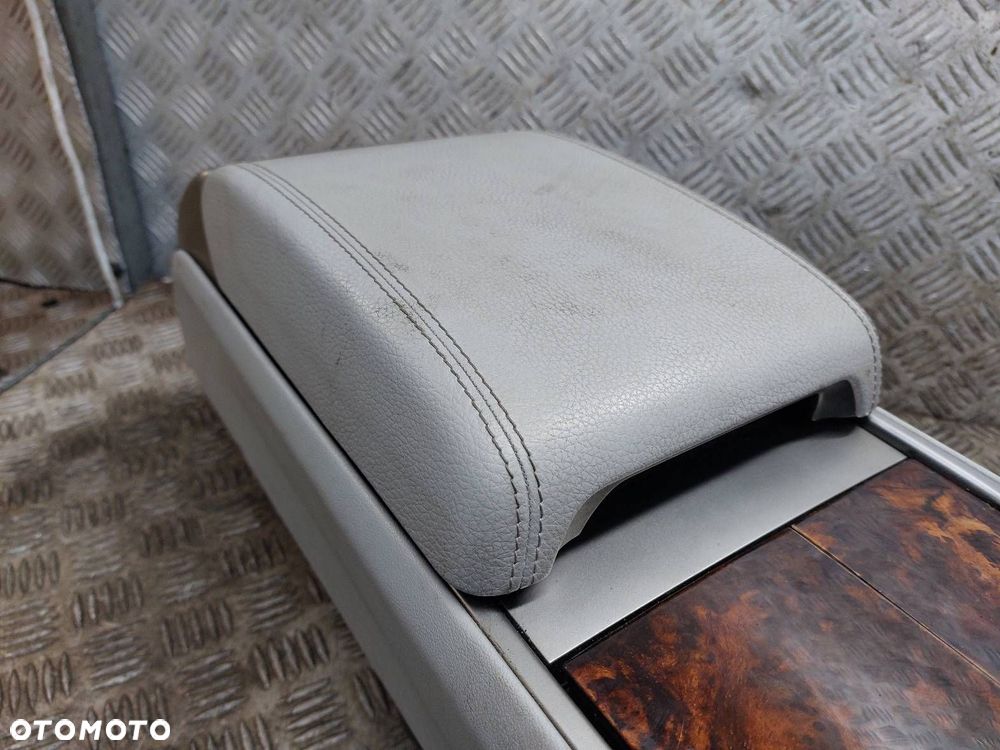 TUNEL ŚRODKOWY PODŁOKIETNIK + LEWAREK ZMIANY BIEGÓW JAGUAR XF X250 EU - 2