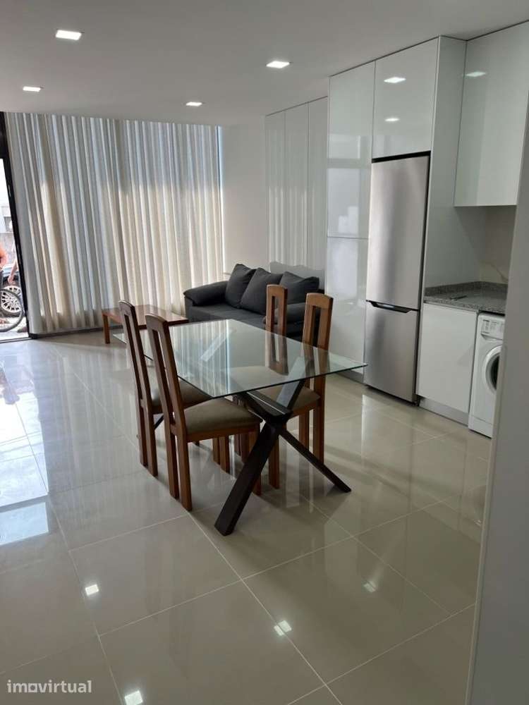 Arrendo T2 mobilado Aguçadoura 150 metros Praia - Grande imagem: 2/7