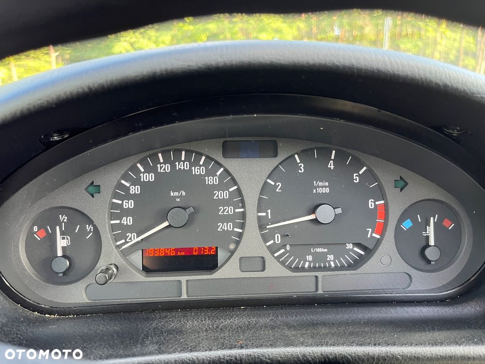 BMW Seria 3 - 39