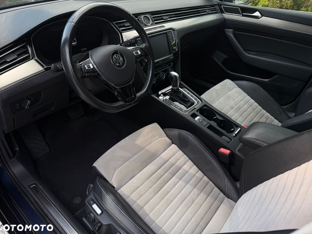 Volkswagen Passat 2.0 TDI 4Mot Elegance DSG - 6