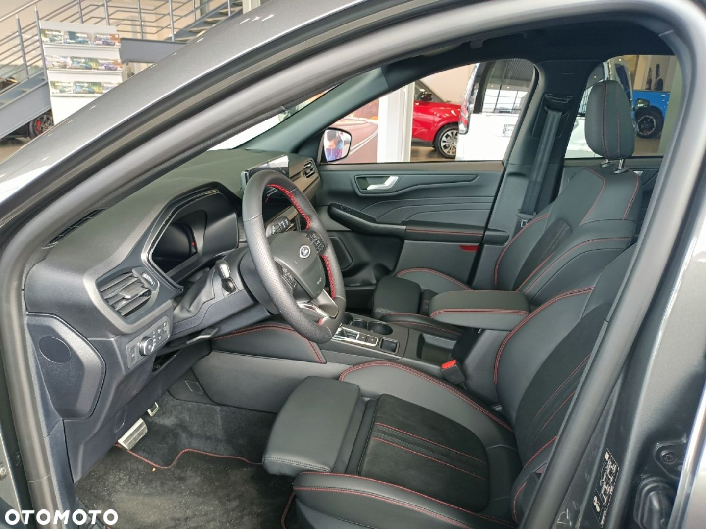 Ford Kuga - 10