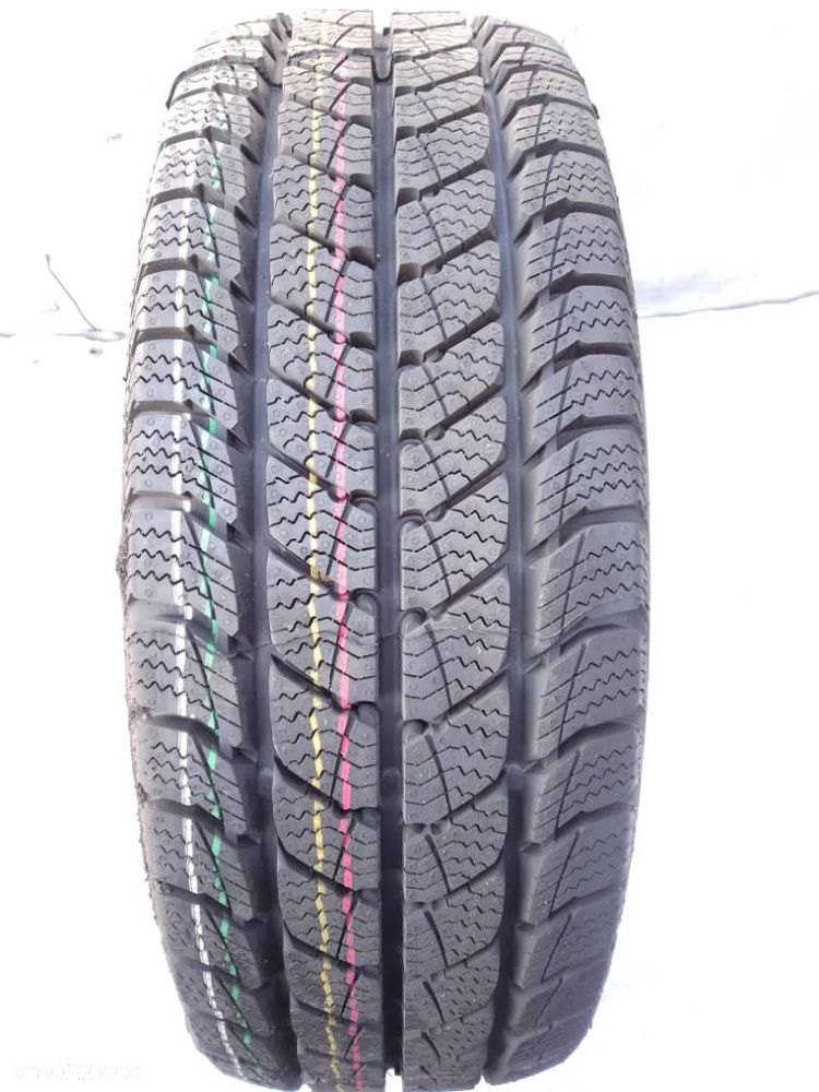 Uniroyal SnowMaxx 3 205/65 R16C 107/105T 2024 - 1