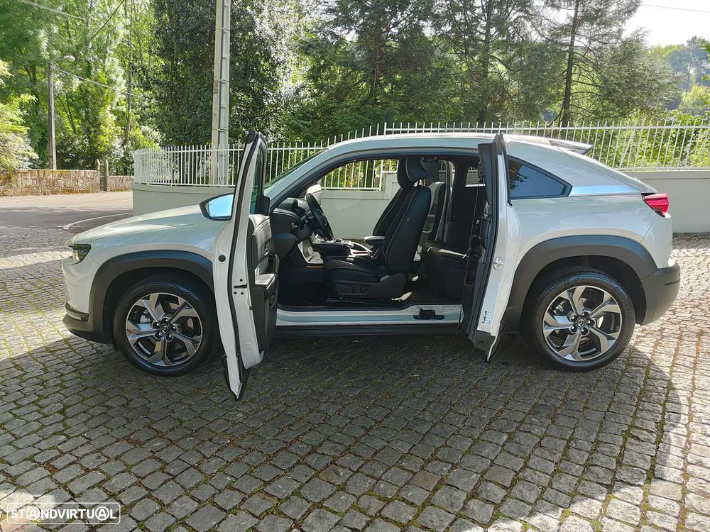Mazda MX-30 e-SKYACTIV Makoto Urban Expression+Premium - 26