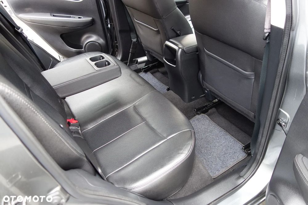 Nissan Qashqai 1.6 DIG-T Tekna - 31