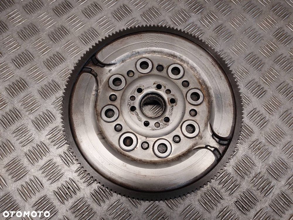 KOŁO DWUMASOWE PEUGEOT 307 SW 1.6 HDI - 2