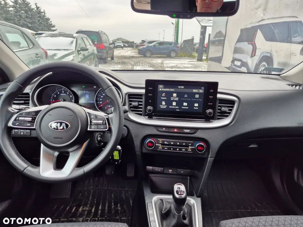 Kia Ceed 1.5 T-GDI M - 17