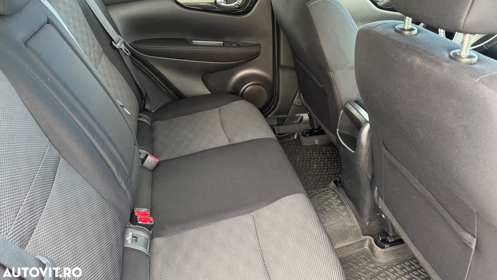 Nissan Qashqai 1.5 DCI Start/Stop N-Connecta - 7