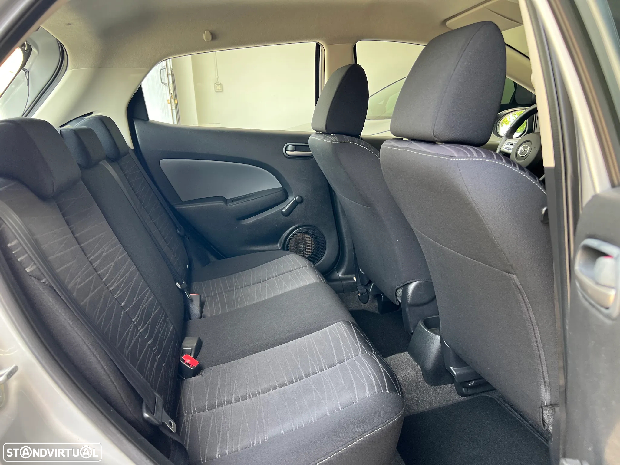 Mazda 2 1.3 MZR Comfort - 26