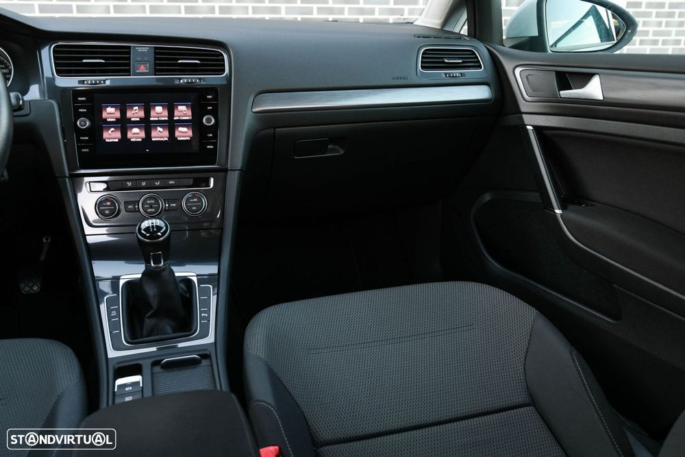 VW Golf 1.6 TDI Confortline - 6