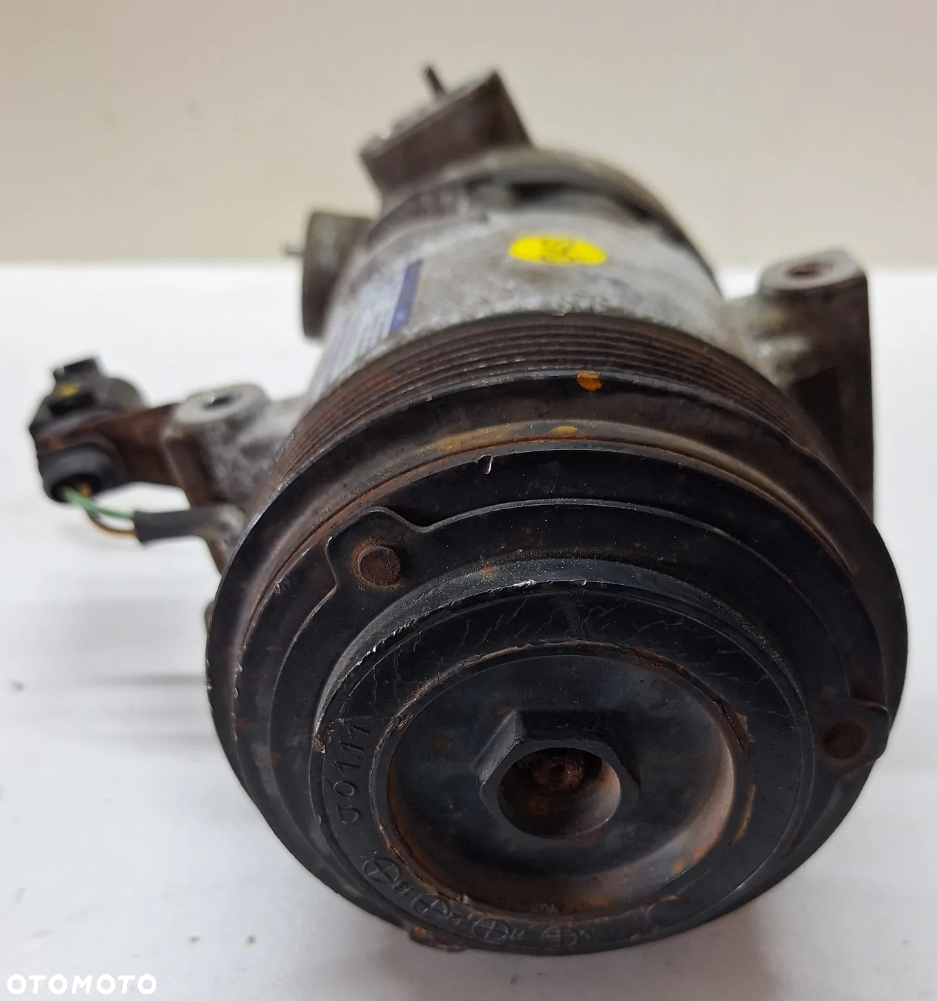 KOMPRESOR KLIMATYZACJI 1S0820803A- VOLKSWAGEN , SKODA 1,0 MPI - 4