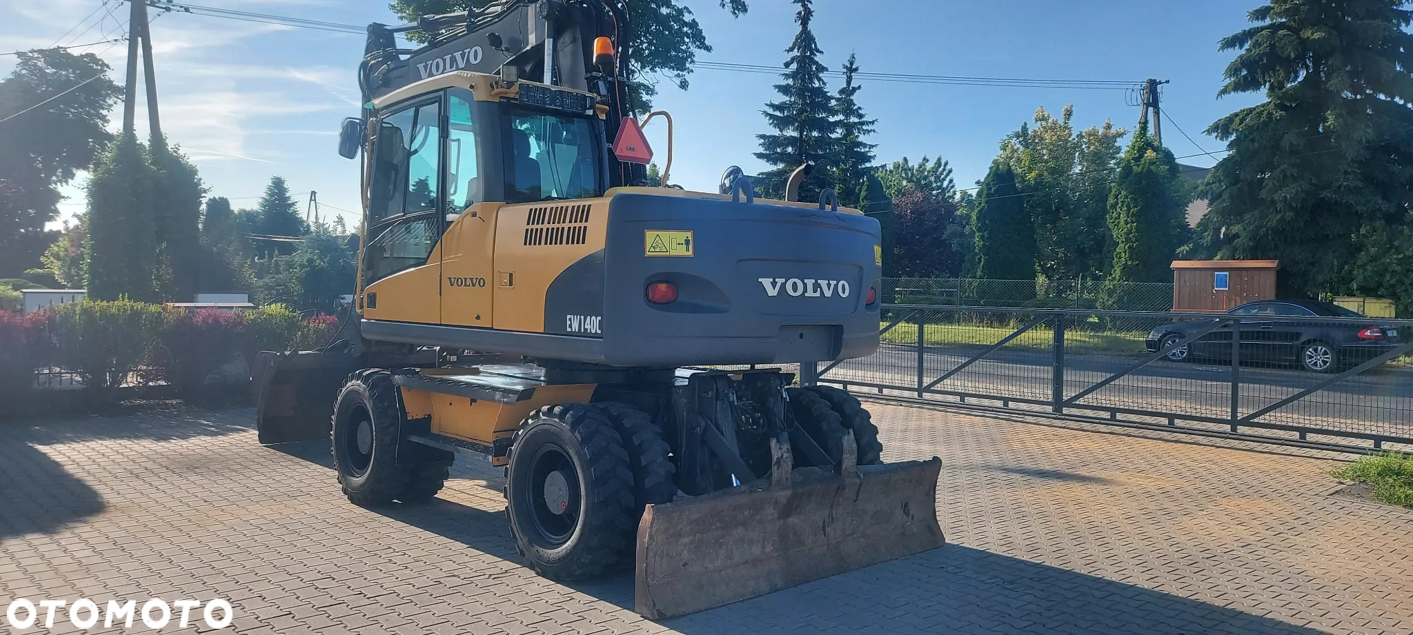 Volvo 140C, z 2008 roku, sprowadzona nie pracowała w kraju! - 3