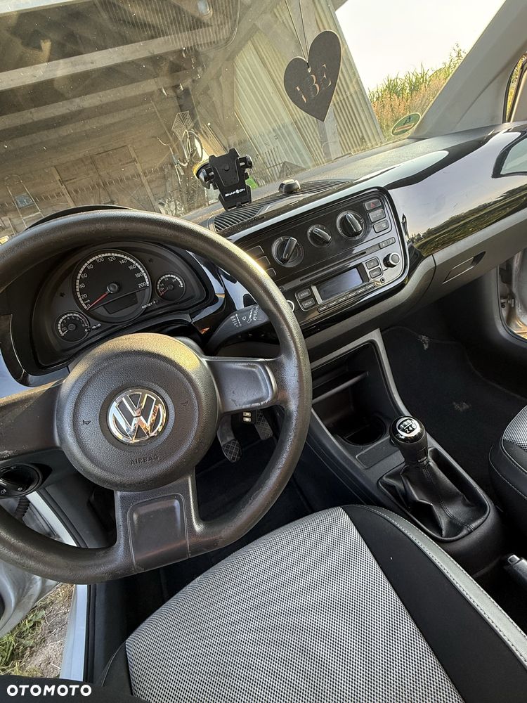 Volkswagen up! - 3