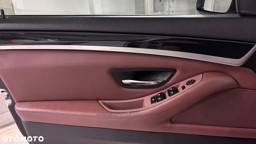 BMW Seria 5 - 21