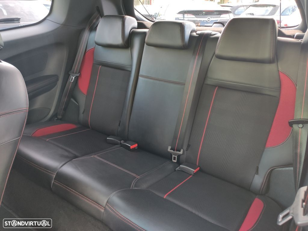 Peugeot 208 1.6 THP GTi - 23
