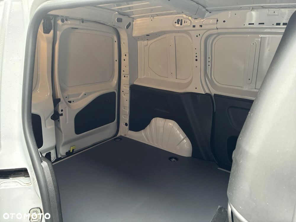 Toyota Proace City 1.2 D-4T 2,3t Active - 25